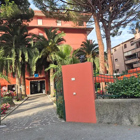 Palme Closetogigante Junior Διαμέρισμα *